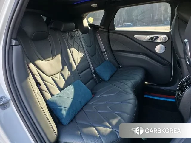 BMW XM (G09) id 3555513 из Кореи 7