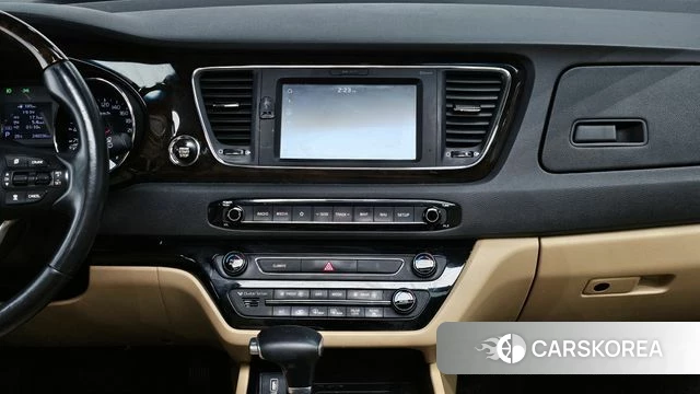 Kia The New Carnival id 4397601 из Кореи 7