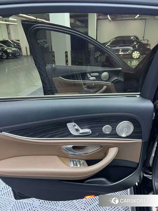Mercedes-Benz E-class id 4259877 из Китая 7