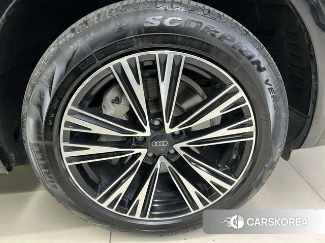 Audi Q5L id 4278400 из Китая 7