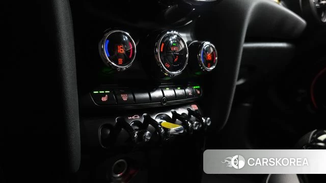 Mini Cooper Electric id 4774793 из Кореи 7