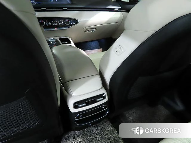 Genesis GV70 id 3935912 из Кореи 7