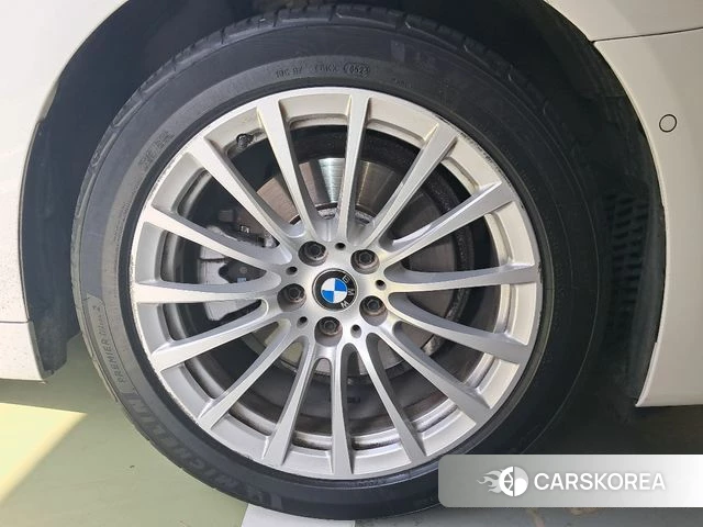 BMW 5 Series (G30) id 3861259 из Кореи 7