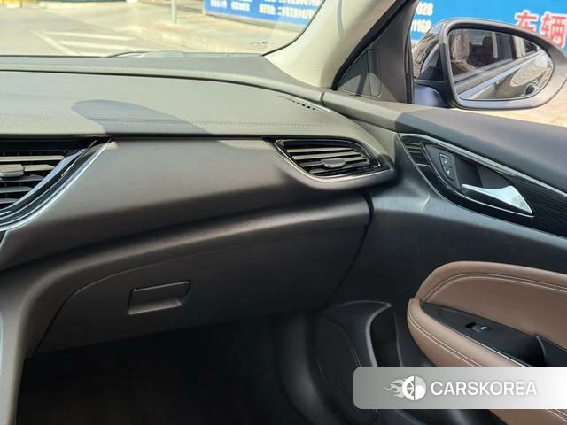 Buick Regal id 3920807 из Китая 7