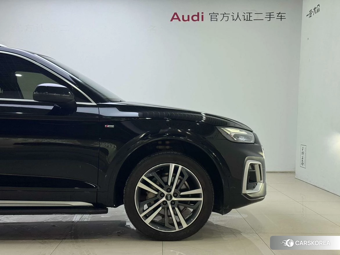 Audi Q5L id 4479423 из Китая 7