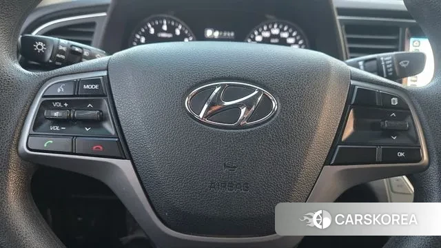 Hyundai Avante AD id 3647331 из Кореи 7