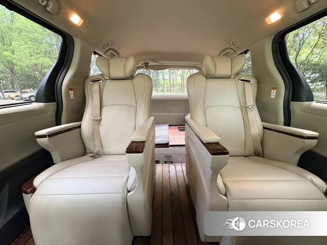 Toyota Sienna id 4253475 из Китая 7