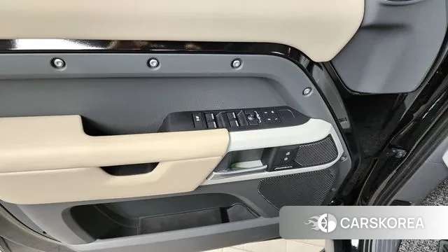 Land Rover Defender (L663) id 3372032 из Кореи 7