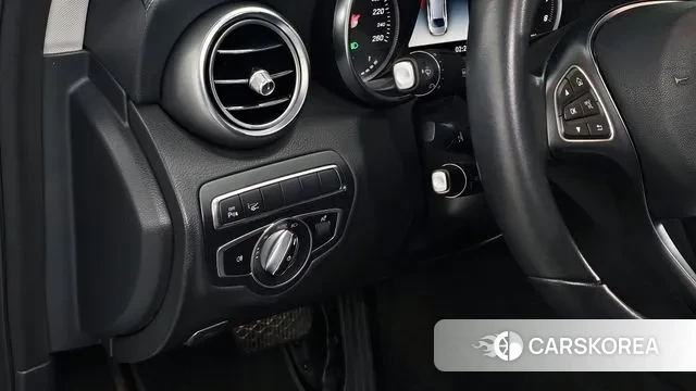 Mercedes-Benz C-Class W205 id 3480307 из Кореи 7