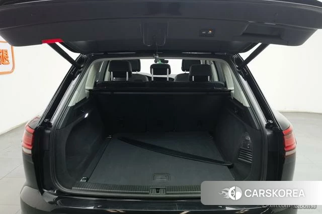 Volkswagen Touareg id 4210708 из Китая 7