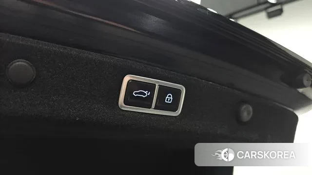 Hyundai Grandeur Hybrid (GN7) id 3726368 из Кореи 7