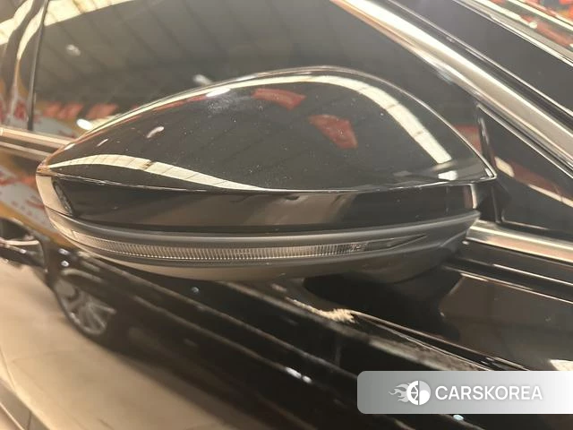 Audi A6L id 4353040 из Китая 7