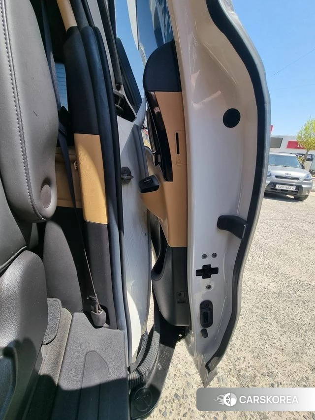 Kia Carnival 4th generation id 4212015 из Кореи 7