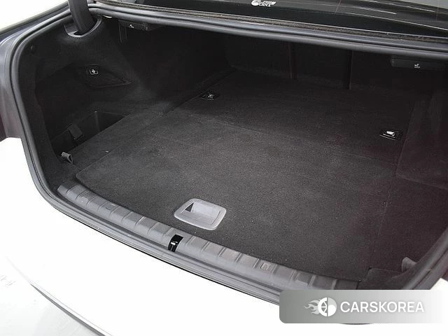 BMW 5 Series (G30) id 4893936 из Кореи 7