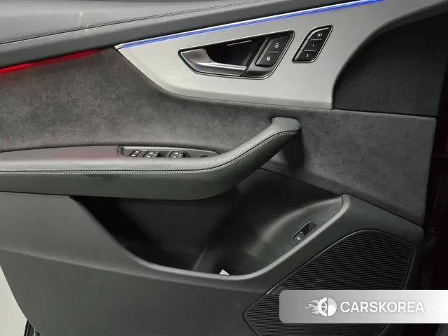 Audi Q8 (4M) id 3021859 из Кореи 7