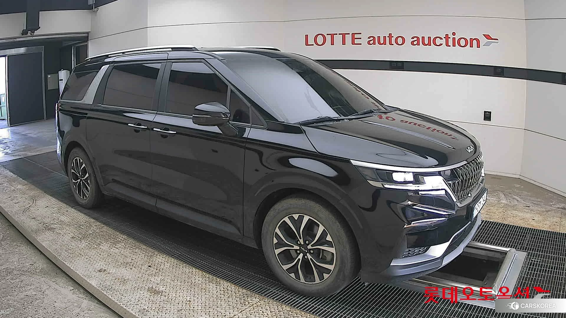 Kia Carnival id 3882155 из Кореи 7