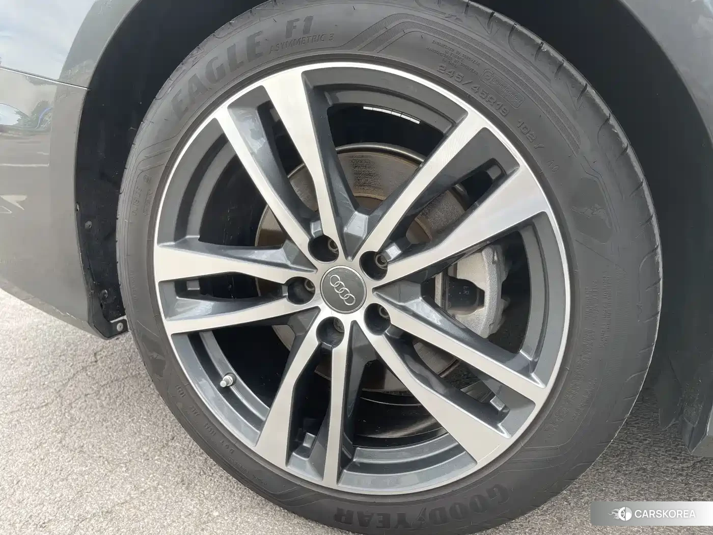 Audi A6L id 4514323 из Китая 7