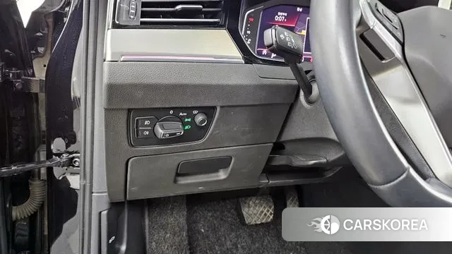 Volkswagen Passat GT (B8) id 3122099 из Кореи 7