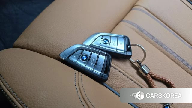 BMW 5 Series (G30) id 4696388 из Кореи 7