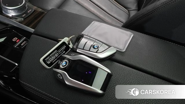 BMW 5 Series (G30) id 4759302 из Кореи 7