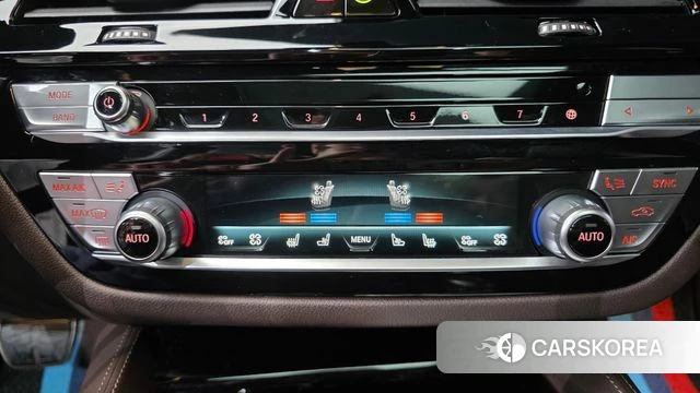 BMW 5 Series (G30) id 3922724 из Кореи 7