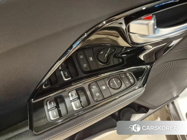 Kia Niro id 3814176 из Кореи 7