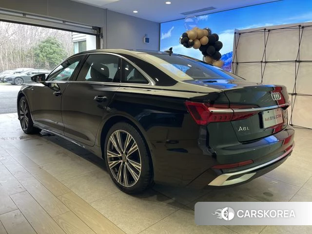 Audi A6L id 4290477 из Китая 7