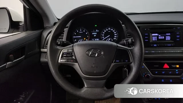 Hyundai Avante AD id 3602366 из Кореи 7