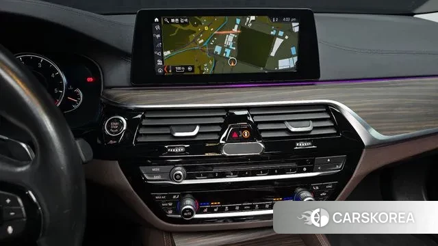 BMW 5 Series (G30) id 3754578 из Кореи 7