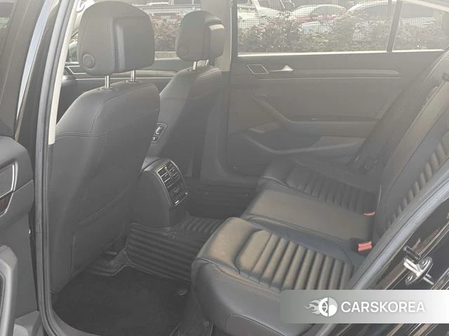 Volkswagen Magotan id 4235443 из Китая 7