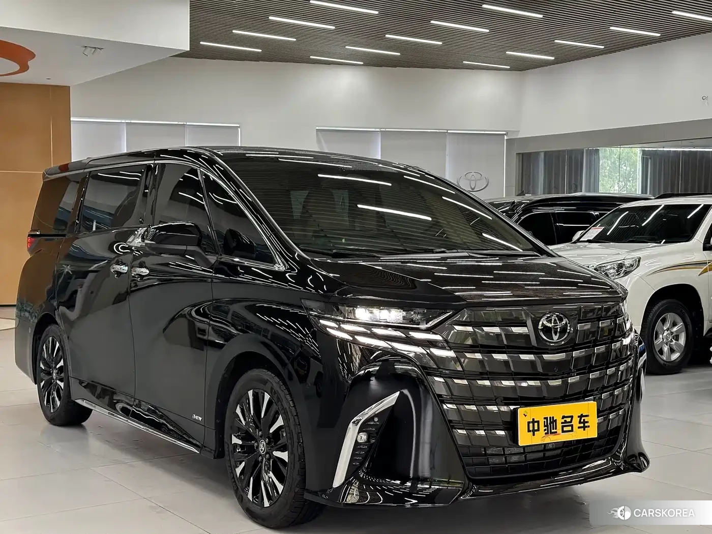 Toyota Elfa id 4679764 из Китая 7