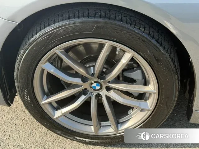 BMW 5 Series (G30) id 3593461 из Кореи 7