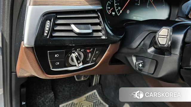 BMW 5 Series (G30) id 4232666 из Кореи 7