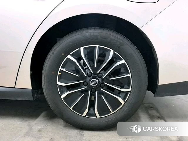 Nissan N6 id 4291283 из Китая 7