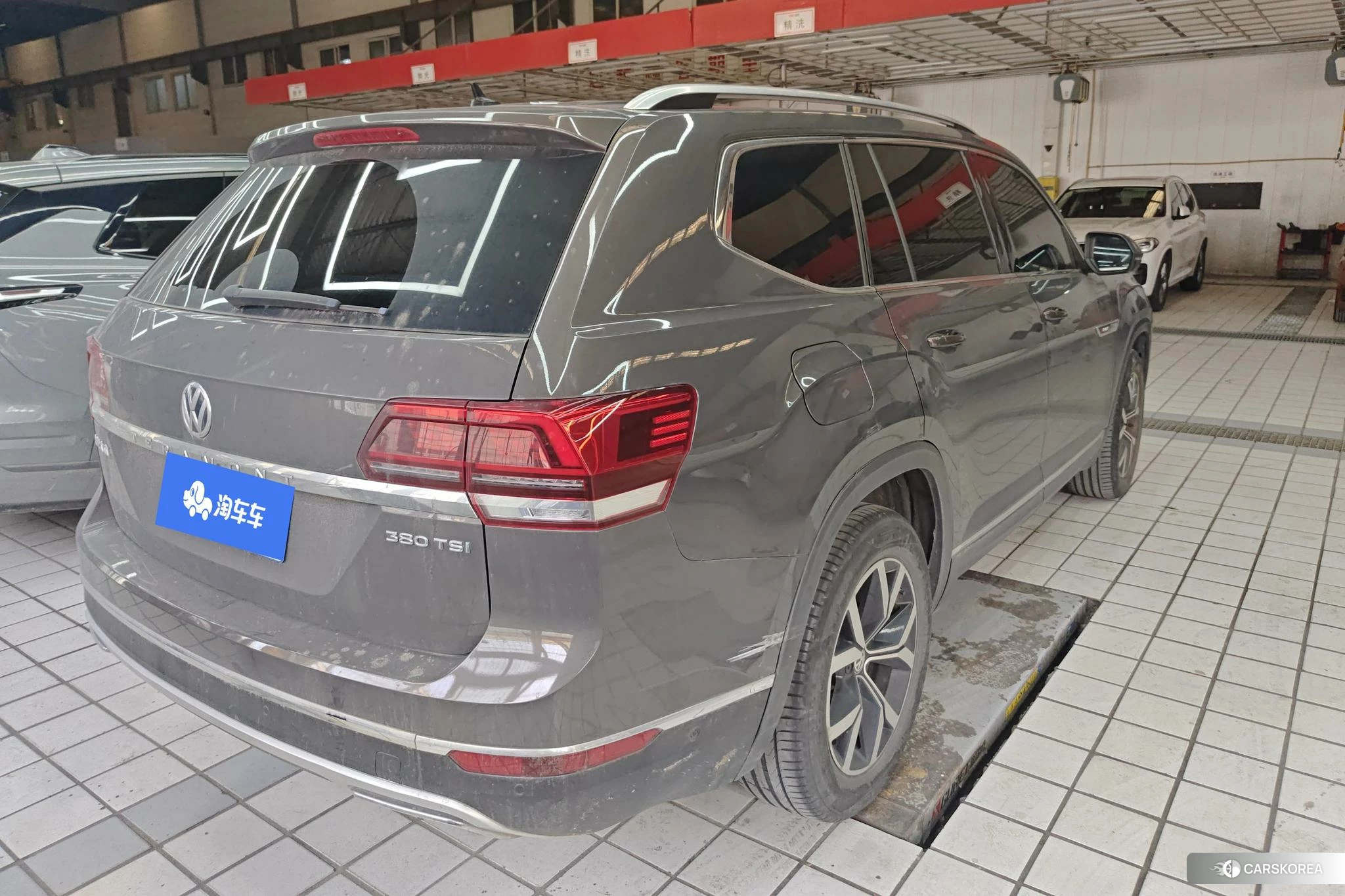 Volkswagen Teramont id 4510392 из Китая 7