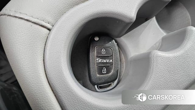 Hyundai The New Grand Starex id 4642880 из Кореи 7