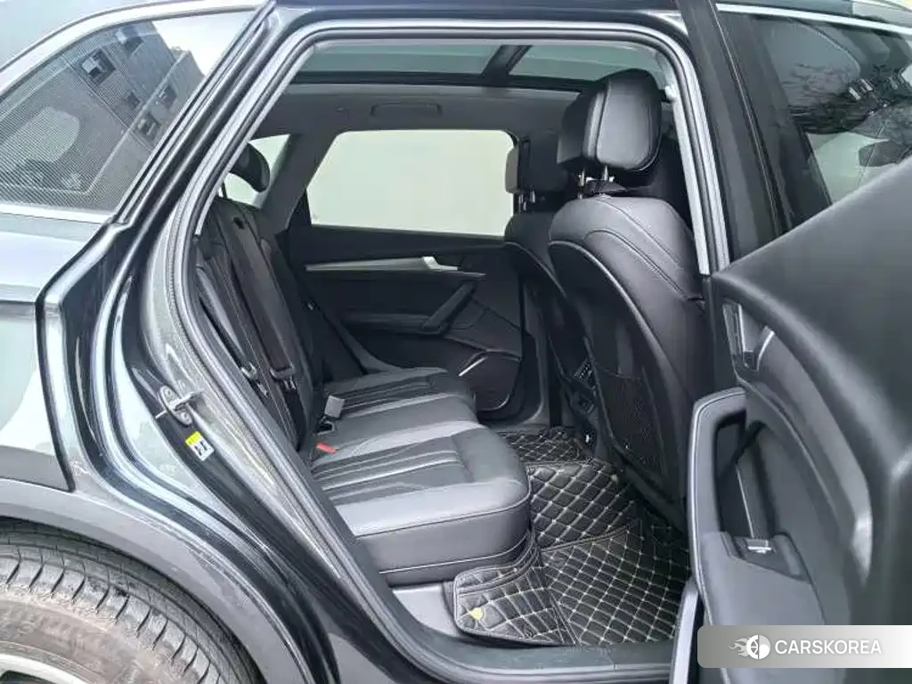 Audi Q5L id 4622447 из Китая 7
