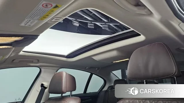 BMW 5 Series (G30) id 3602118 из Кореи 7