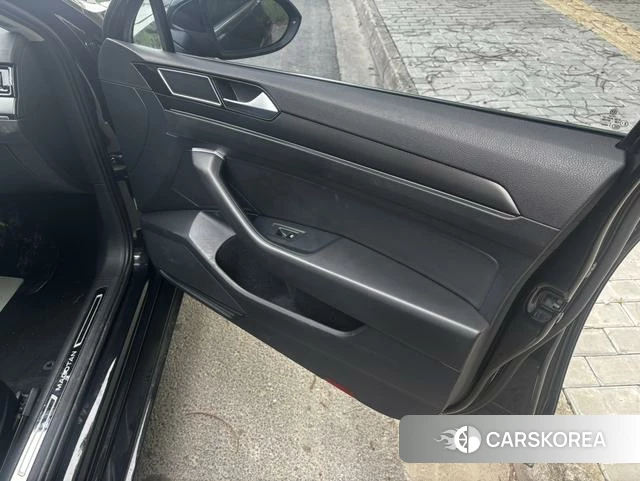 Volkswagen Magotan id 4365928 из Китая 7
