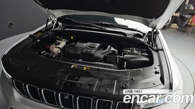 Jeep Grand Cherokee (WL) id 2586035 из Кореи 7