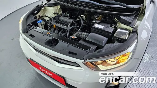 Kia Stonic id 2662046 из Кореи 7