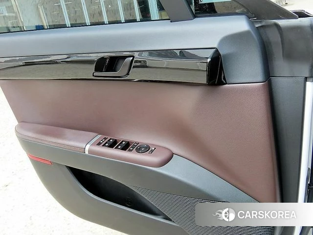 Hyundai Grandeur Hybrid (GN7) id 3940679 из Кореи 7