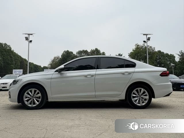 Volkswagen Bora id 4336237 из Китая 7