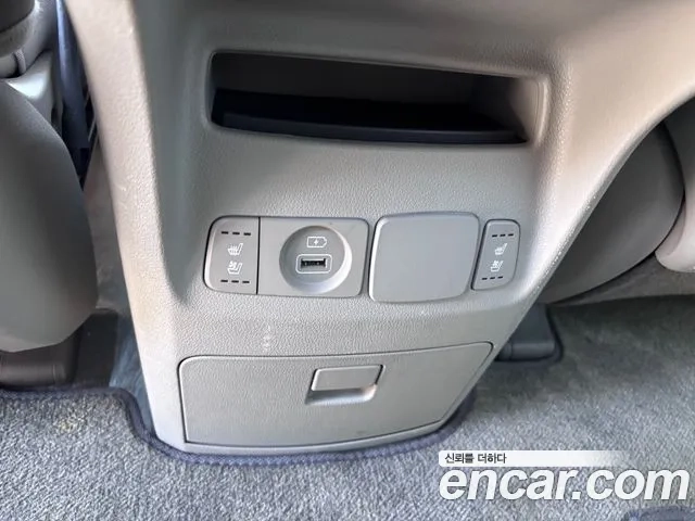 Kia The New Carnival id 2936936 из Кореи 7