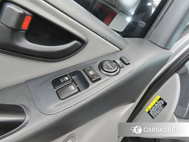 Hyundai Grand Starex id 4521067 из Кореи 7
