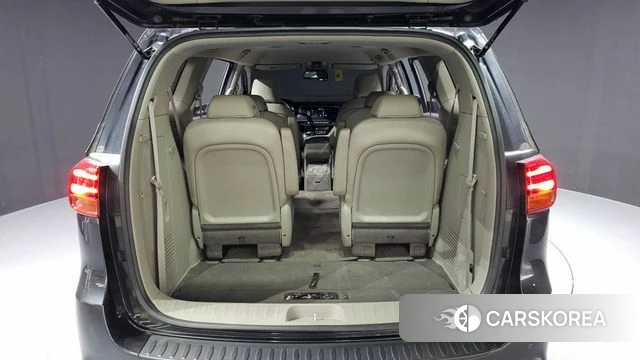 Kia The New Carnival id 4285648 из Кореи 7