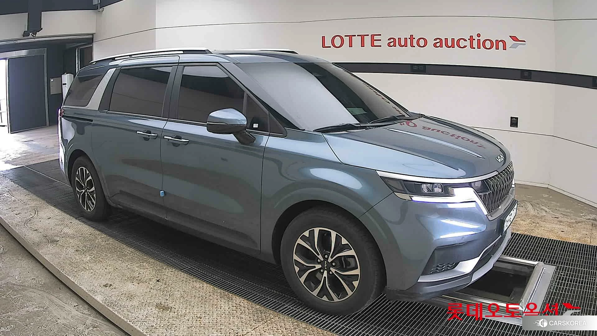 Kia Carnival id 3869418 из Кореи 7