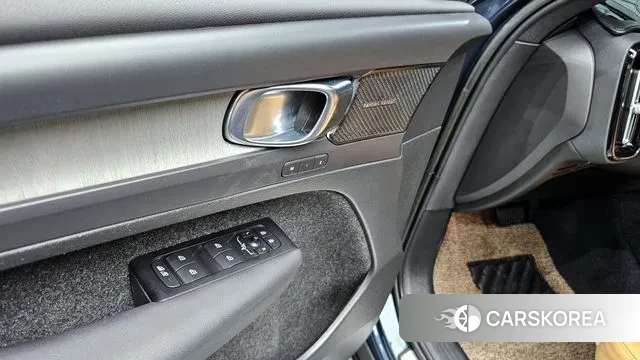 Volvo XC40 id 3058881 из Кореи 7