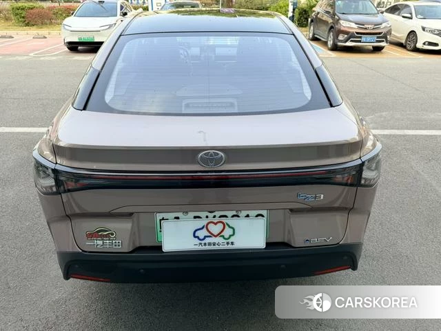 Toyota bZ3 id 3926914 из Китая 7