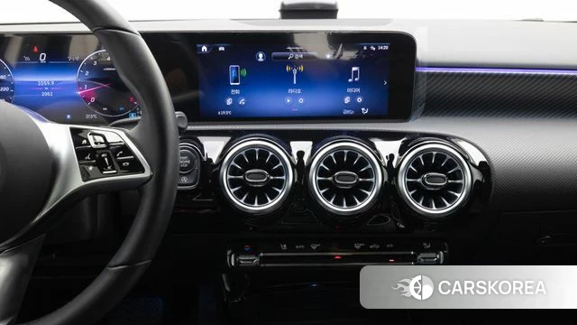 Mercedes-Benz A-Class W177 id 4505435 из Кореи 7